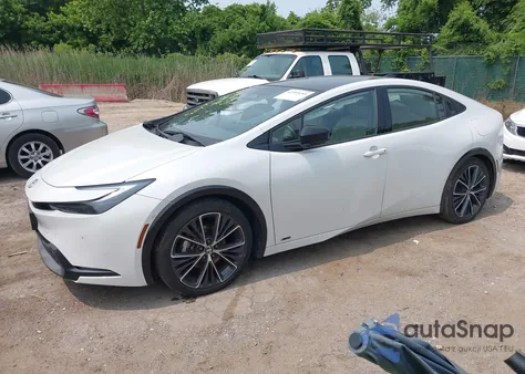 2024 Toyota Prius Limited Awd-E z USA, uszkodzony, nr VIN JTDADABU5R3010971